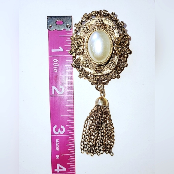 VICTORIAN REVIVAL PEARL & TASSEL PIN BROOCH - VINTAGE 1960s - Picture 4 of 5